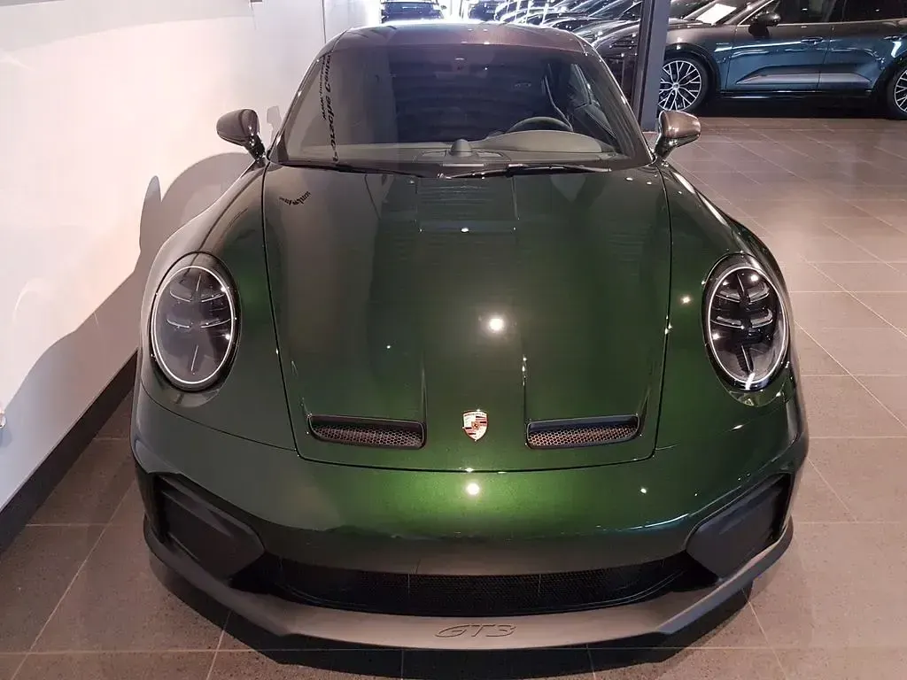 Neu Porsche 992 Sport 510 PS (375 kW) 2026 Grün
