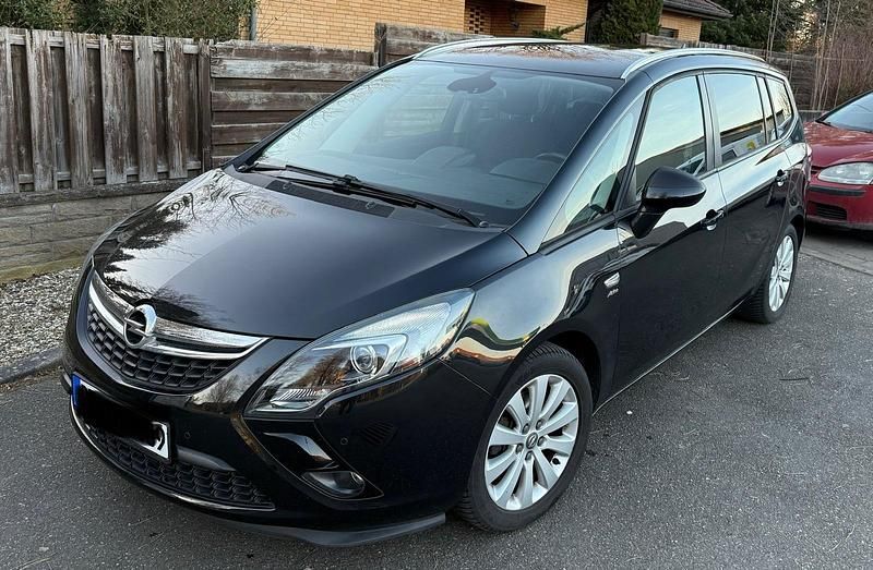 Schwarz Gebraucht 2013 Opel Zafira Tourer Active Van / Kleinbus | 8.250 € (Fairer Preis) - Bild 1/4