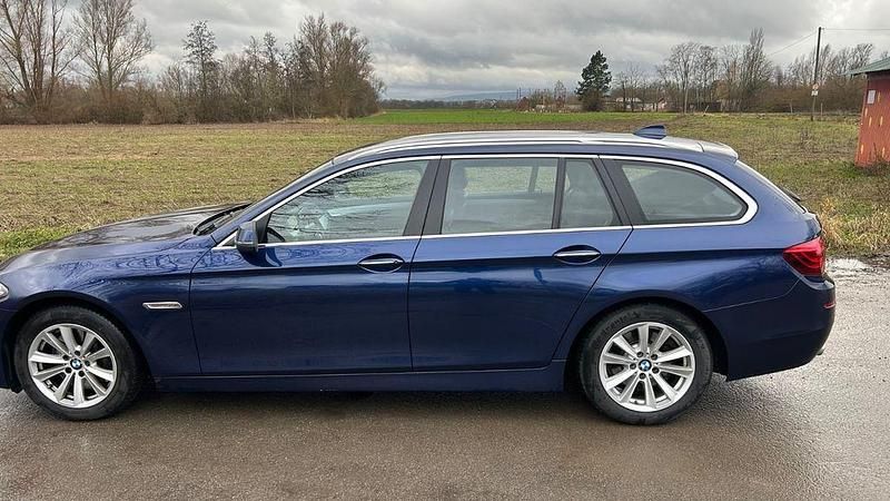 Gebraucht BMW 525 218 PS (160 kW) 2016 Blau Kombi