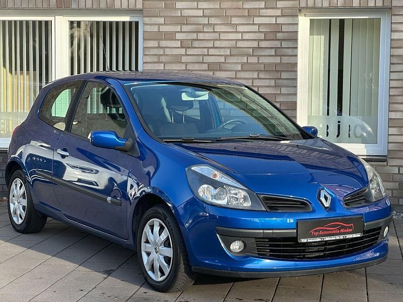 Blau Gebraucht 2007 Renault Clio II Dynamique Kleinwagen | 5.199 € (Teuer) - Bild 1/4