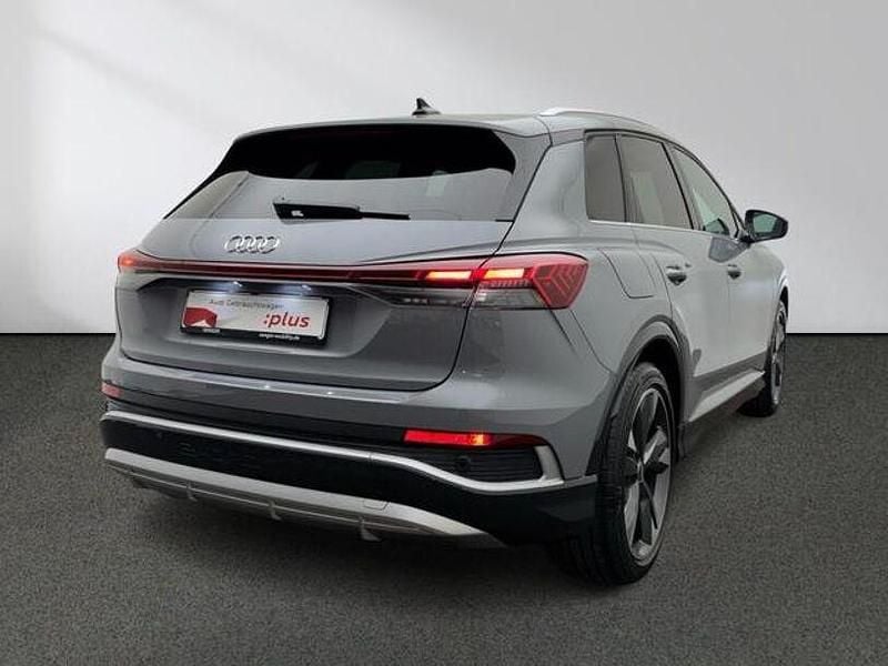 Gebraucht Audi Q4 e-tron Comfort 125 kW (170 PS) 2023 Kieselgrau SUV