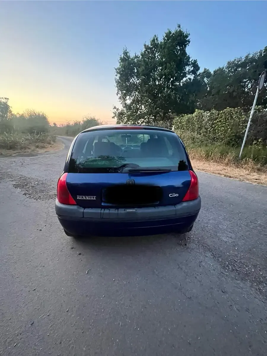 Gebraucht Renault Clio 60 PS (44 kW) 2001 Blau Kleinwagen
