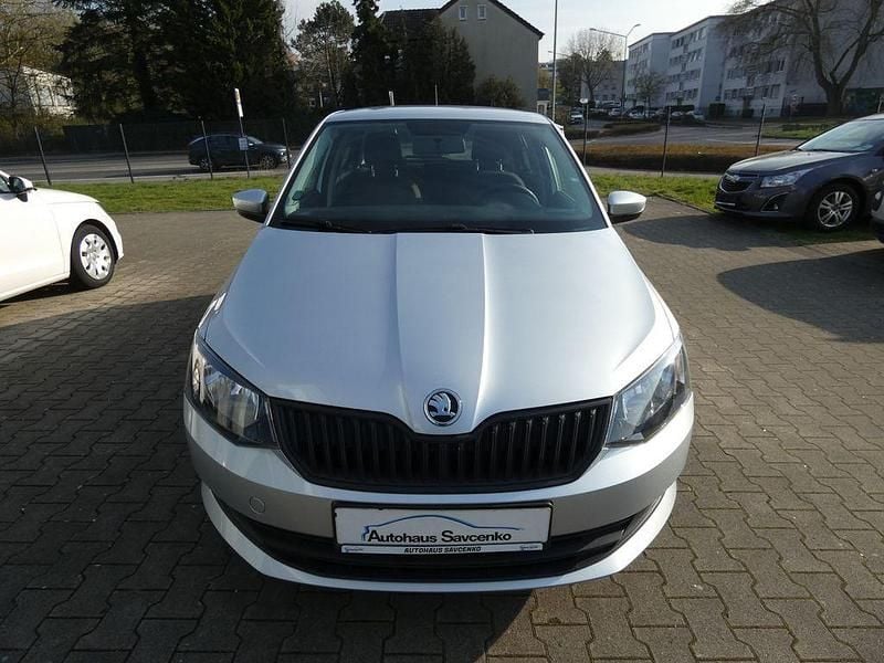 Gebraucht Skoda Fabia Cool Edition 60 PS (44 kW) 2016 Silber Limousine