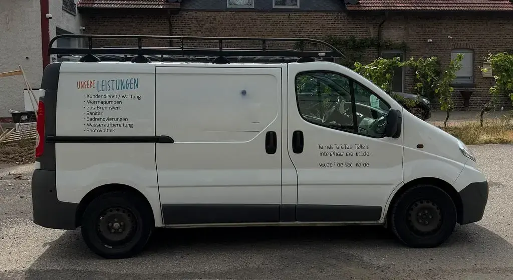 Gebraucht Opel Vivaro 145 PS (106 kW) 2008 Weiß Van / Kleinbus