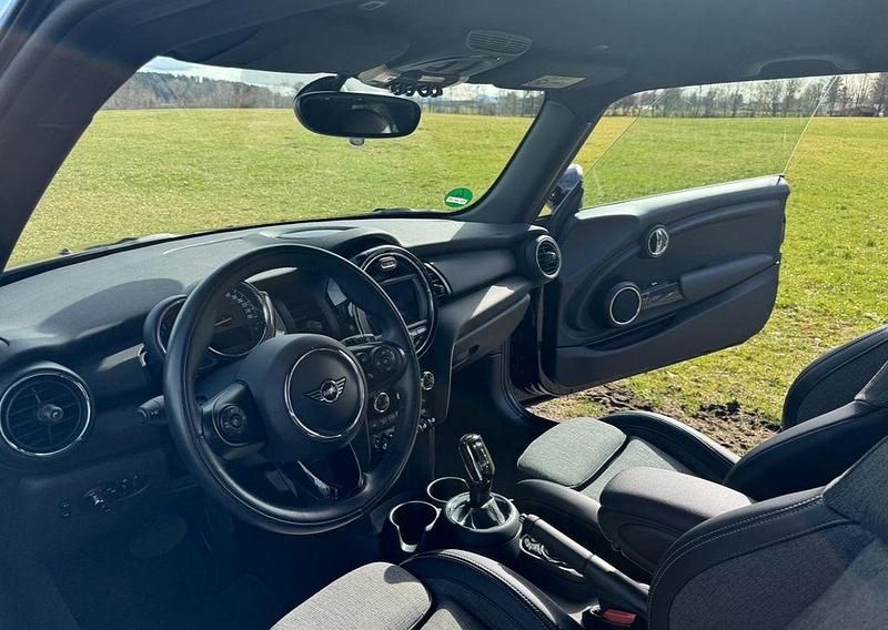 Gebraucht Mini ONE 102 PS (75 kW) 2020 Schwarz Kleinwagen