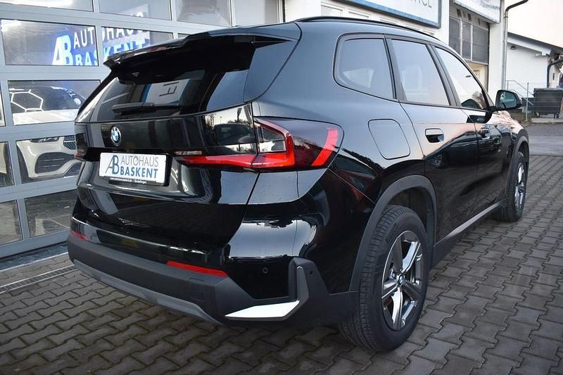 Gebraucht BMW X1 Sport Line 211 PS (155 kW) 2023 Schwarz SUV