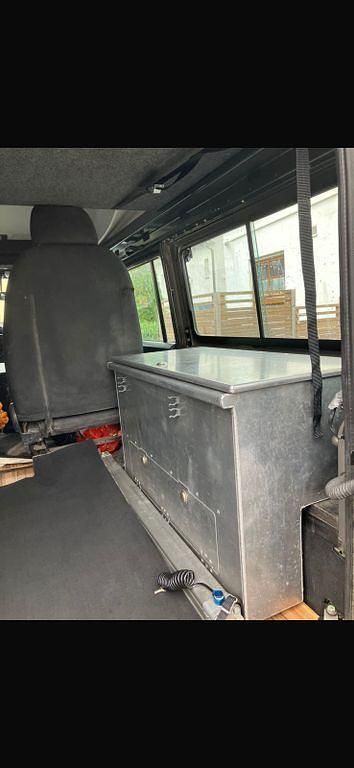 Gebraucht Land Rover Defender 122 PS (89 kW) 2010 Grau Kombi