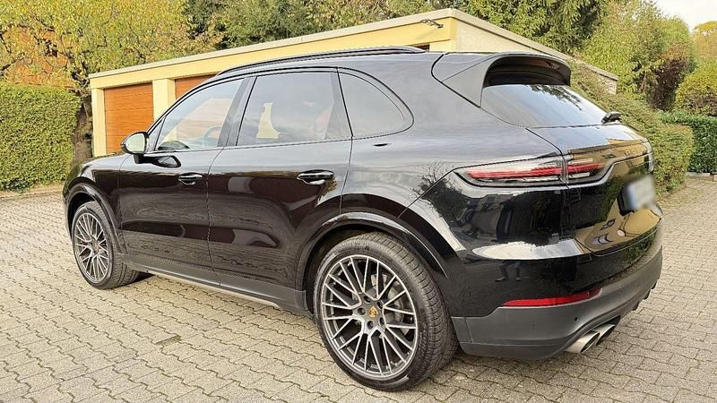 Gebraucht Porsche Cayenne 441 PS (324 kW) 2018 Schwarz SUV