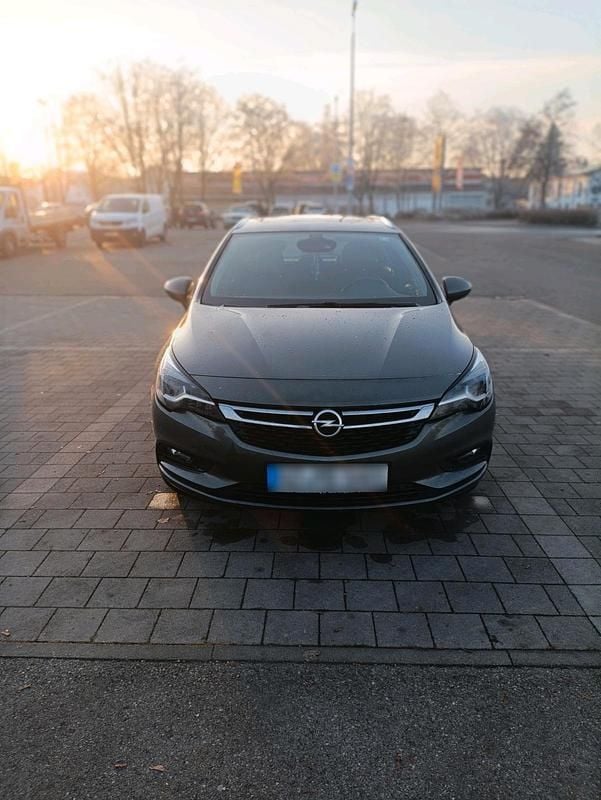 Gebraucht Opel Astra 160 PS (117 kW) 2017 Grau Kombi