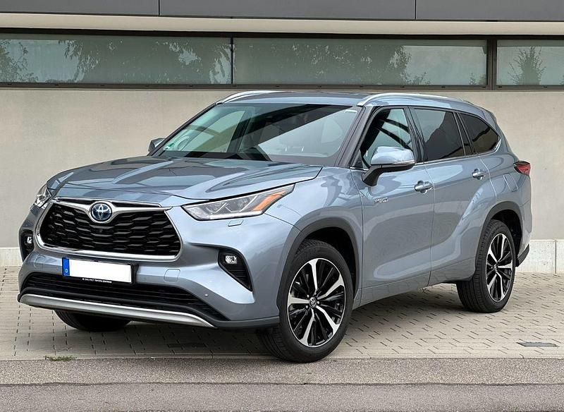 Gebraucht Toyota Highlander Luxury 247 PS (181 kW) 2021 Silber SUV