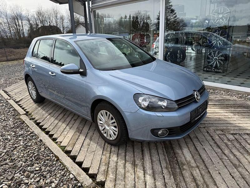 Gebraucht VW Golf VI Comfortline 122 PS (89 kW) 2009 Blau Kleinwagen