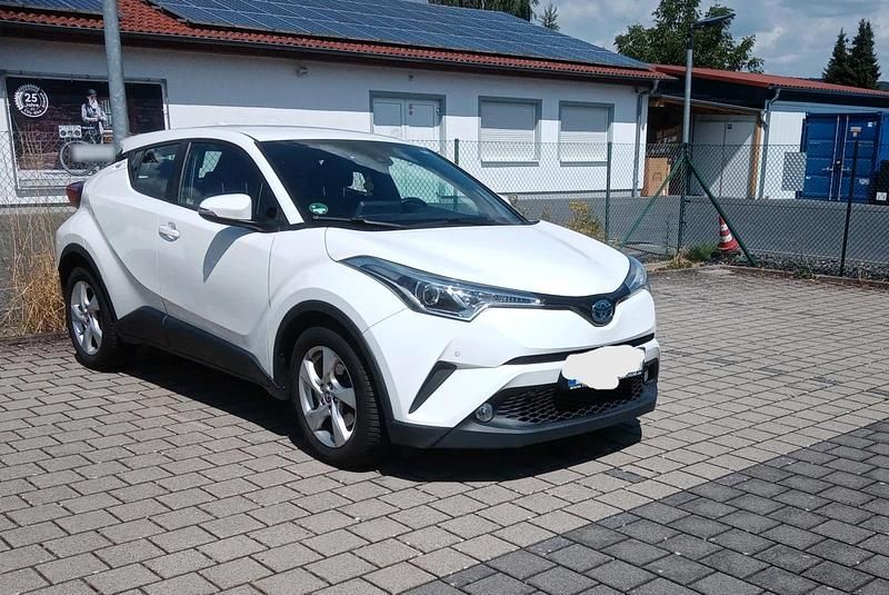 Gebraucht Toyota C-HR 122 PS (89 kW) 2017 Weiß SUV