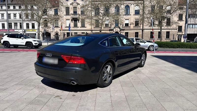 Gebraucht Audi A7 Sportback 245 PS (180 kW) 2011 Grau Kleinwagen