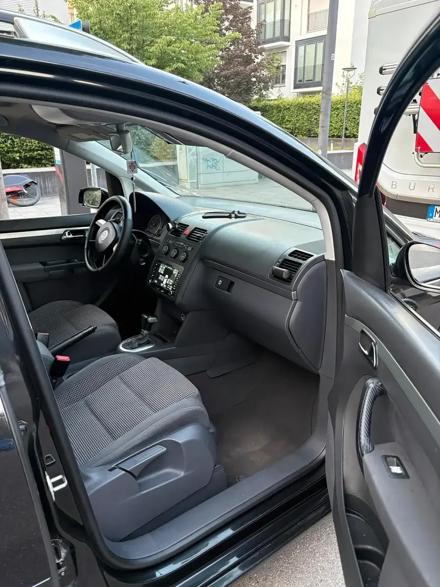 Gebraucht VW Touran 150 PS (110 kW) 2004 Schwarz Van / Kleinbus