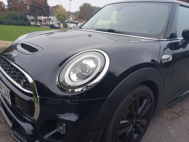 Schwarz Gebraucht 2020 Mini Cooper Kleinwagen | 22.000 € (Superpreis) - Bild 1/4