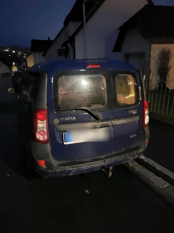 Blau Gebraucht 2008 Dacia Logan Kombi | 1.200 € (Fairer Preis) - Bild 1/4
