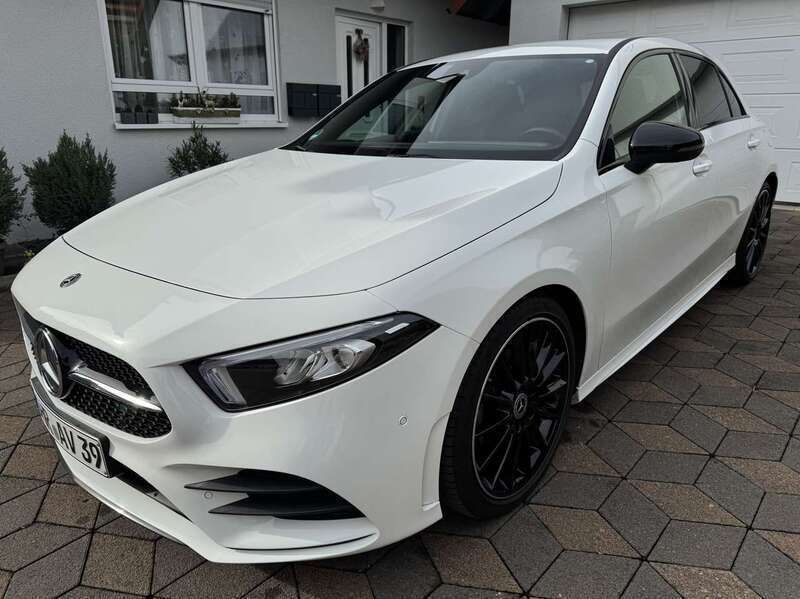 Gebraucht 2018 Mercedes A200 AMG line Limousine | 23.500 € (Fairer Preis) - Bild 1/4