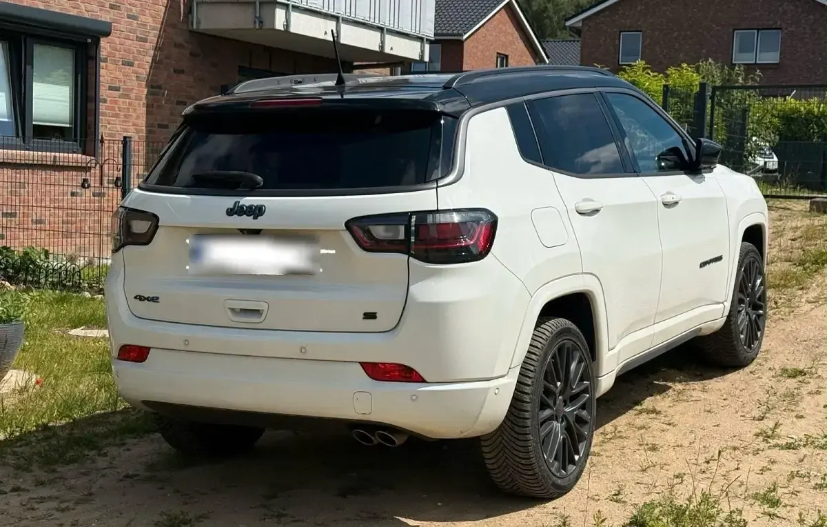 Gebraucht Jeep Compass 179 PS (131 kW) 2022 Weiß SUV