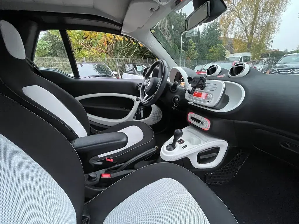 Gebraucht Smart ForTwo Cabrio 90 PS (66 kW) 2019 Weiß Cabrio