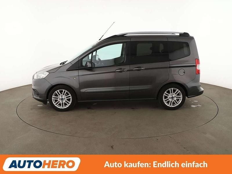 Gebraucht Ford Tourneo Titanium 101 PS (74 kW) 2019 Magnetic Van / Kleinbus