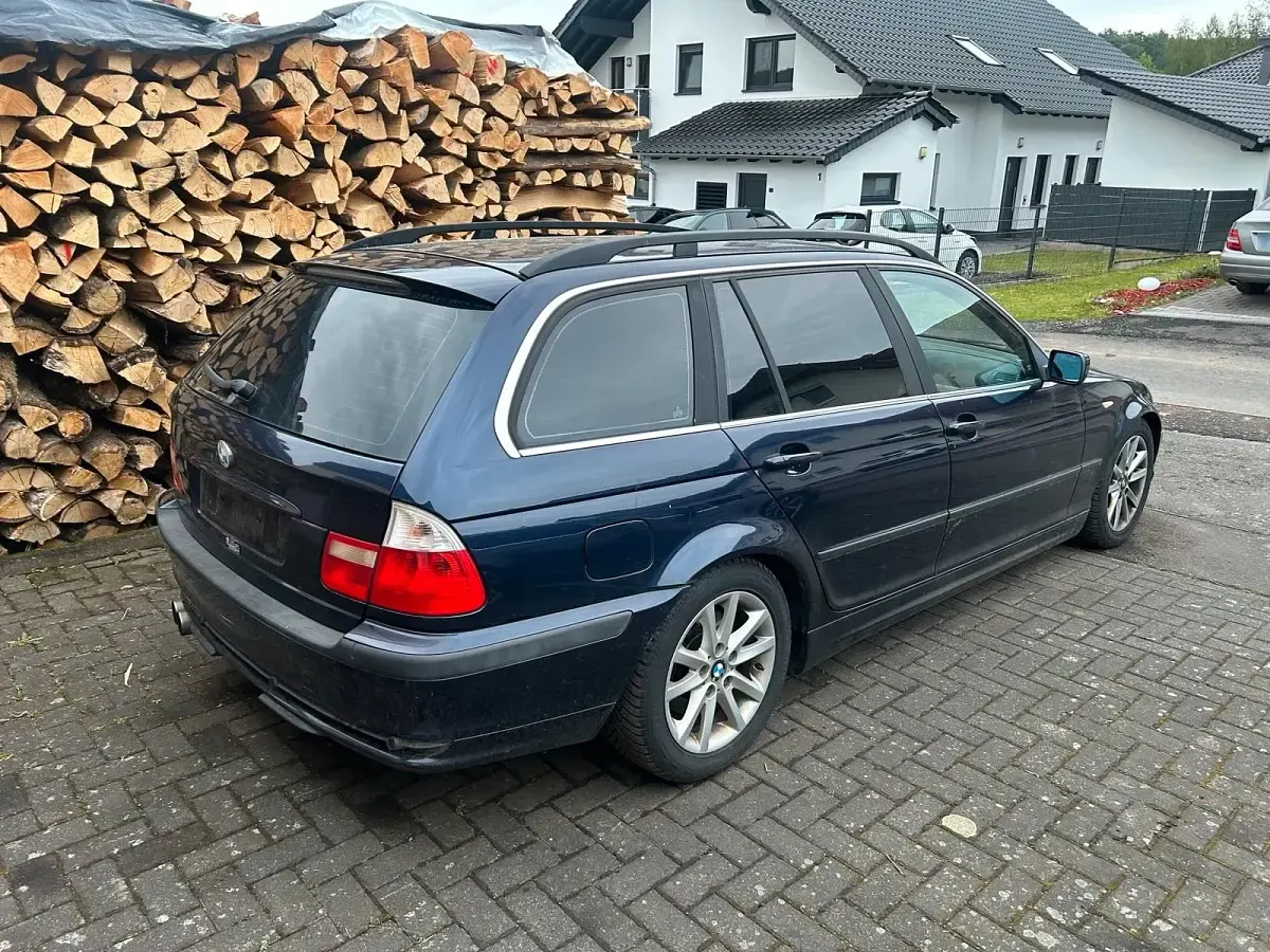 Używany BMW 320 170 KM (125 kW) 2003 Niebieski Kombi