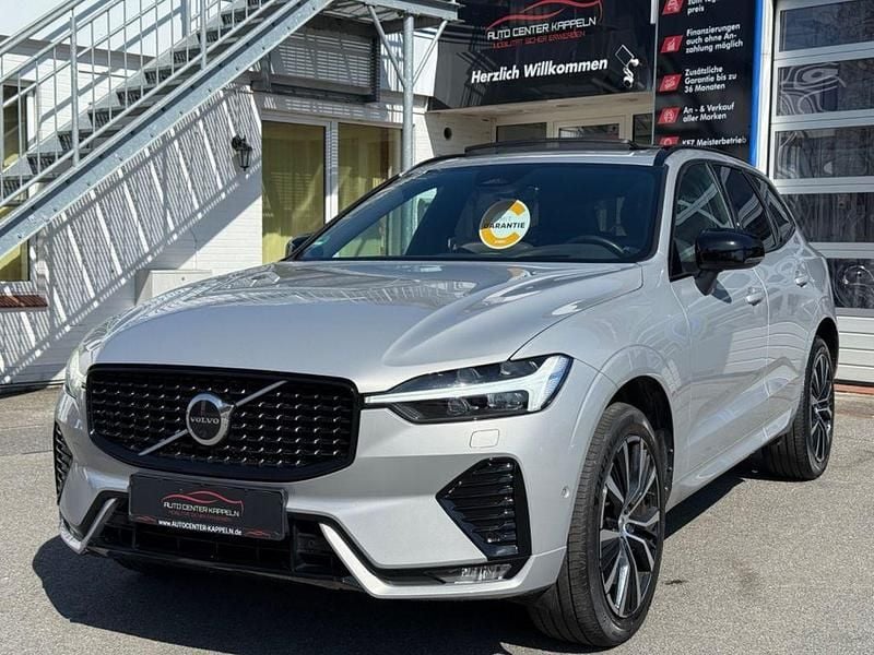 Gebraucht Volvo XC60 Ultimate 235 PS (172 kW) 2022 Silber SUV