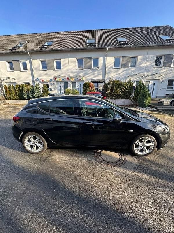 Gebraucht Opel Astra 136 PS (100 kW) 2017 Schwarz Limousine