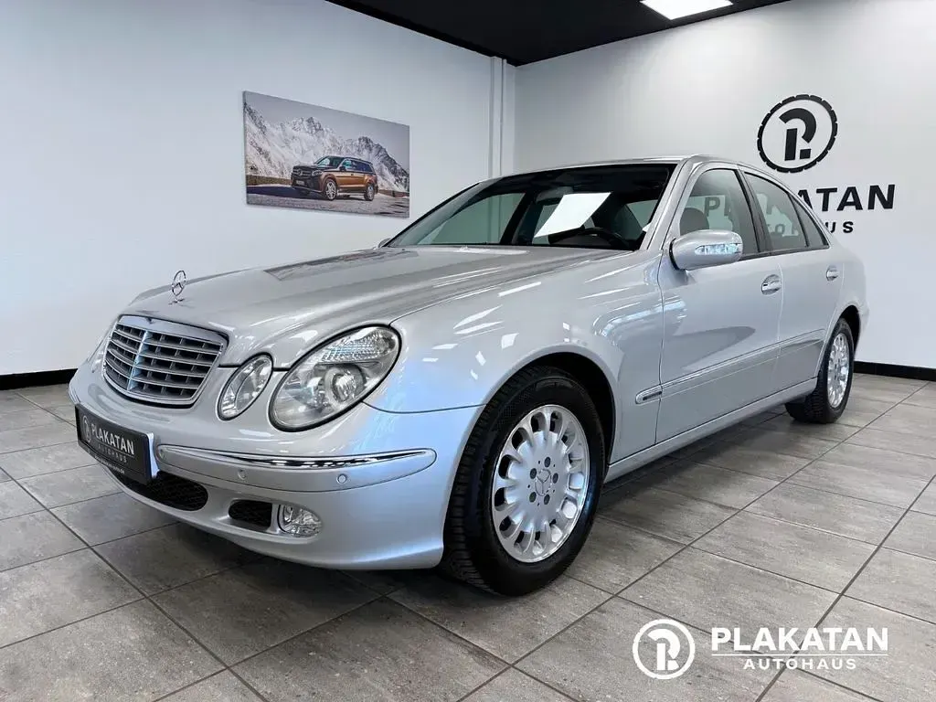 Gebraucht Mercedes E240 Elegance 177 PS (130 kW) 2003 Grau Limousine