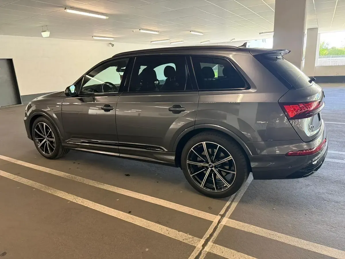 Gebraucht Audi Q7 Ambiente 286 PS (210 kW) 2020 Grau SUV