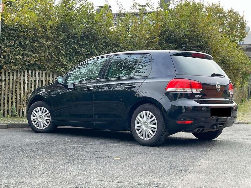 Gebraucht VW Golf VII Style 122 PS (89 kW) 2012 Schwarz Limousine
