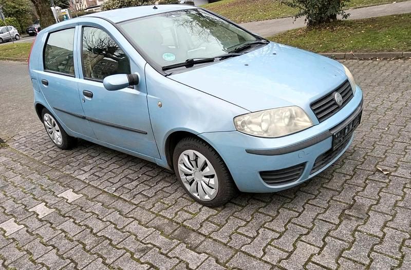 Blau Gebraucht 2003 Fiat Punto Kleinwagen | 700 € (Guter Preis) - Bild 1/4