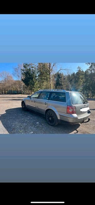 Second-hand VW Passat 122 CP (89 kW) 2005 Gri Break