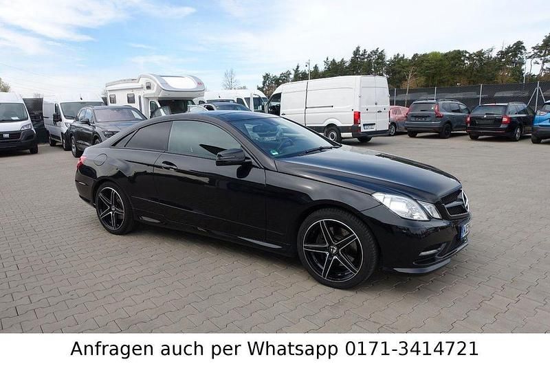 Gebraucht Mercedes E350 AMG line 265 PS (194 kW) 2013 Schwarz Coupé