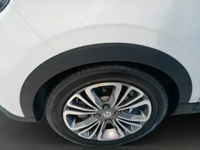 Neu Leapmotor T03 51 kW (70 PS) 2025 Weiß Kleinwagen