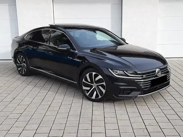 Gebraucht VW Arteon R-line 260 PS (191 kW) 2018 Deep black perleffekt Kleinwagen