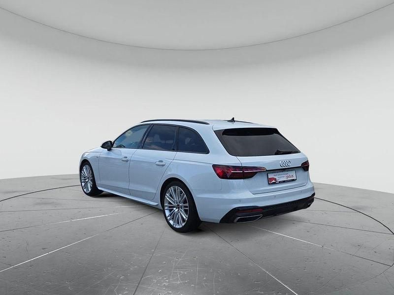 Gebraucht Audi A4 S-Line 204 PS (150 kW) 2024 Gletscherweiß metallic Kombi