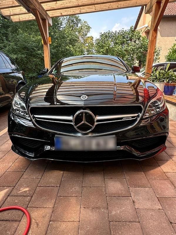Schwarz Gebraucht 2016 Mercedes CLS63 AMG AMG Coupé | 47.500 € (Guter Preis) - Bild 1/4