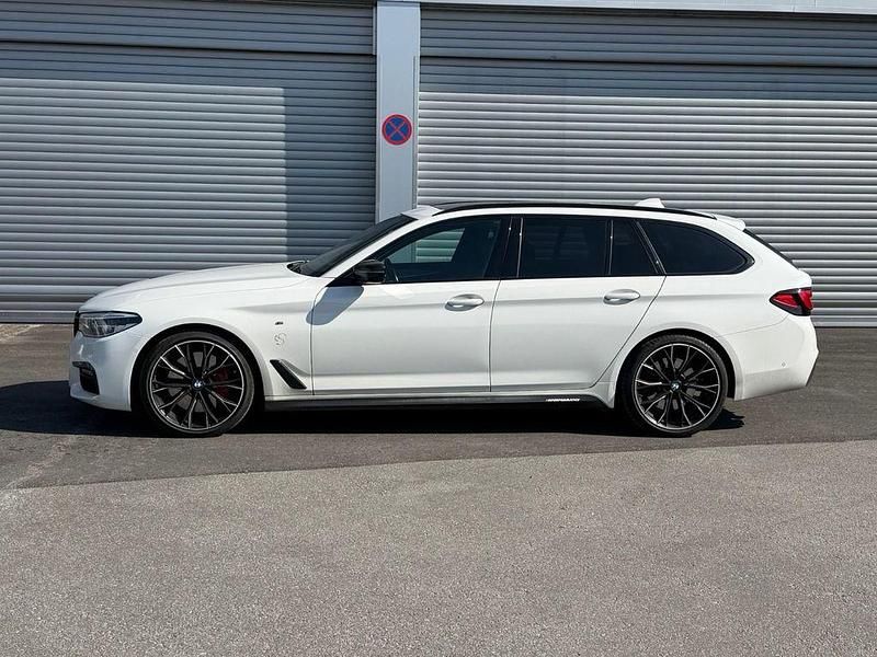 Gebraucht BMW 540 Shadowline 340 PS (250 kW) 2018 Weiß Kombi