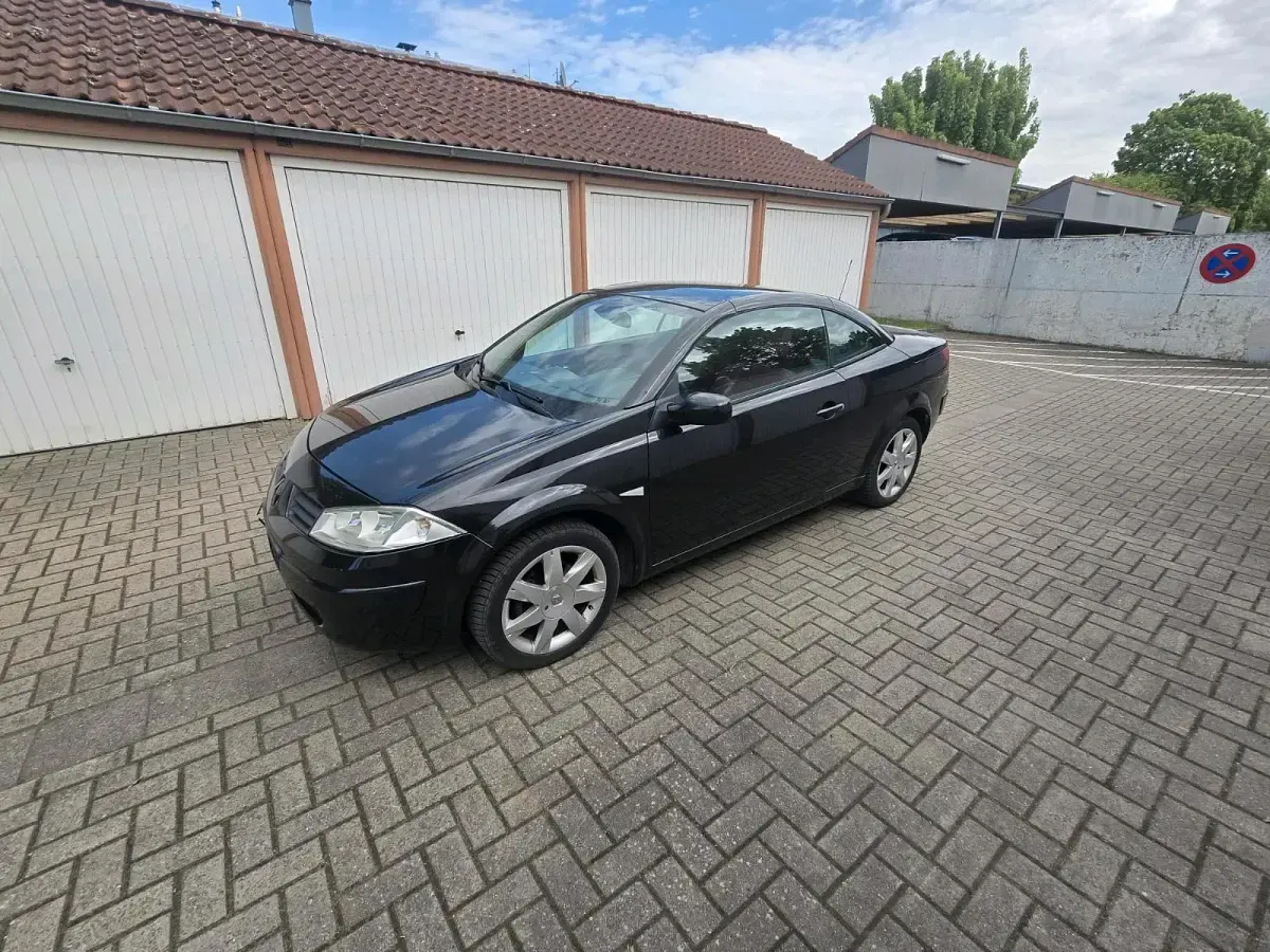 Gebraucht Renault Mégane Cabriolet 120 PS (88 kW) 2004 Schwarz Cabrio