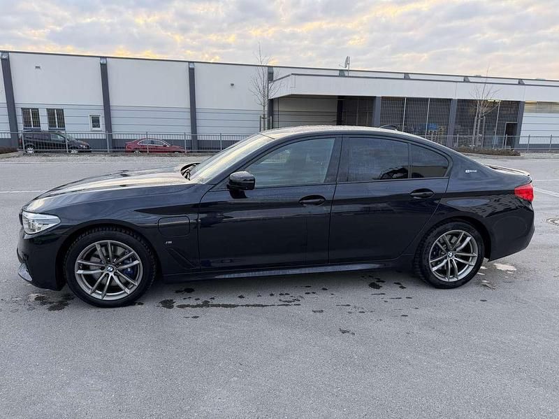Usata BMW 530e Shadowline 252 CV (185 kW) 2019 Nero Berlina