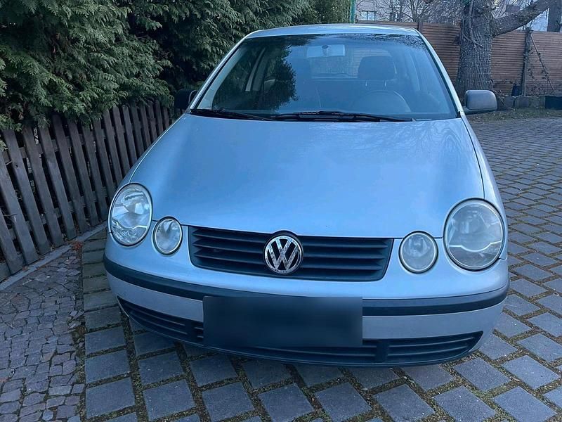 Gebraucht VW Polo 64 PS (47 kW) 2003 Silber Kleinwagen