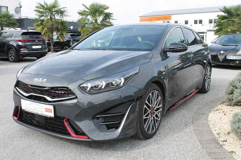 Gebraucht Kia ProCeed GT GT 204 PS (150 kW) 2022 Grau Kleinwagen