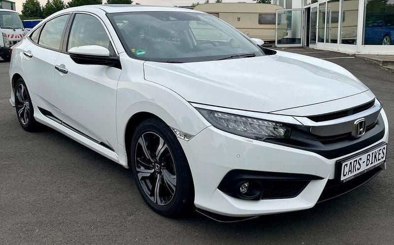 Weiß Gebraucht 2019 Honda Civic Executive Limousine | 19.850 € (Fairer Preis) - Bild 1/4