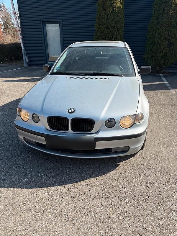 Gebraucht BMW 316 Compact 116 PS (85 kW) 2002 Silber Kleinwagen