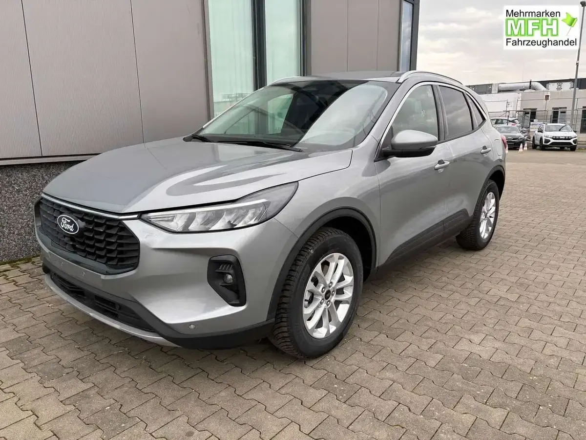 Neu Ford Kuga Premium 182 PS (133 kW) 2025 Wählbar SUV
