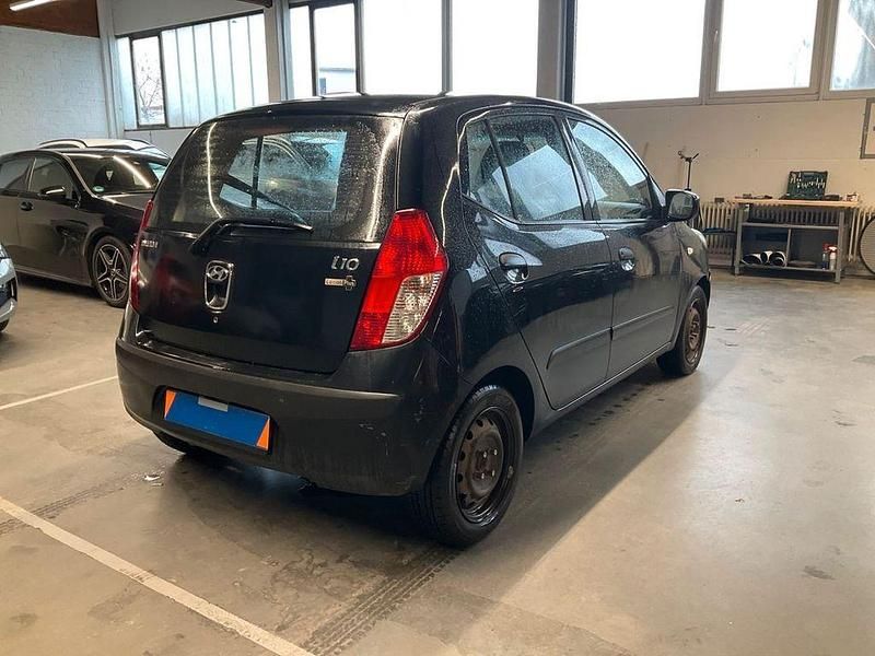 Gebraucht Hyundai i10 Edition+ 67 PS (49 kW) 2009 Stone black Kleinwagen