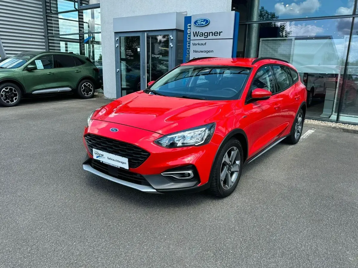 Gebraucht Ford Focus Active 125 PS (91 kW) 2020 Rot Limousine
