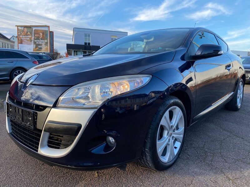 Blau Gebraucht 2010 Renault Mégane III Coupé | 5.499 € (Fairer Preis) - Bild 1/4