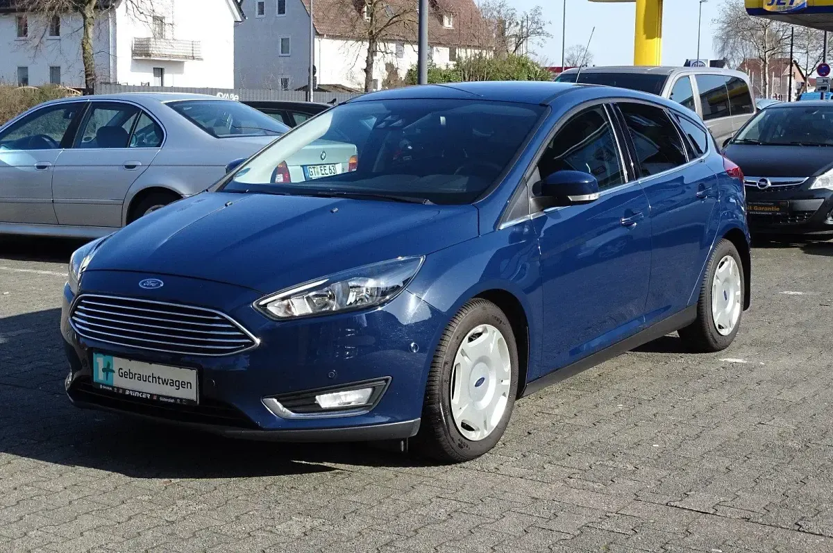 Używany Ford Focus Titanium 120 KM (88 kW) 2015 Sedan/Limuzyna