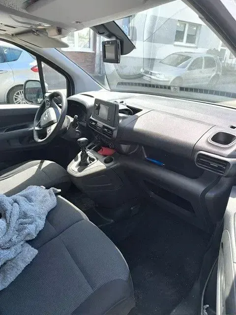 Gebraucht Opel Combo 131 PS (96 kW) 2024 Weiß Van / Kleinbus